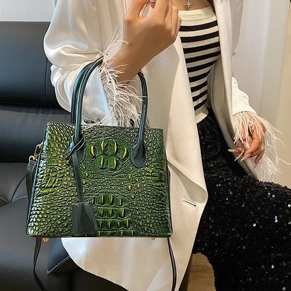 Women's Niche Retro Messenger Bags - European - American Fashion - Style Shoulder Handbags