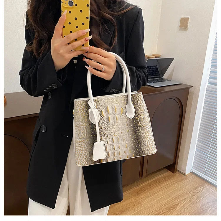 Women's Niche Retro Messenger Bags - European - American Fashion - Style Shoulder Handbags