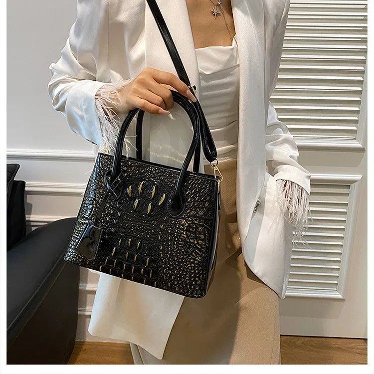 Women's Niche Retro Messenger Bags - European - American Fashion - Style Shoulder Handbags