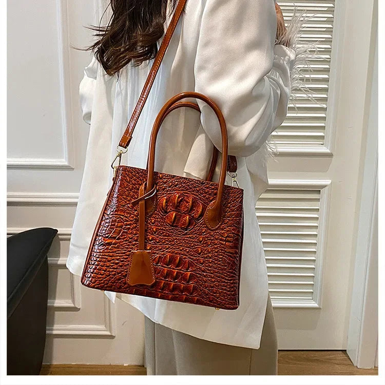 Women's Niche Retro Messenger Bags - European - American Fashion - Style Shoulder Handbags