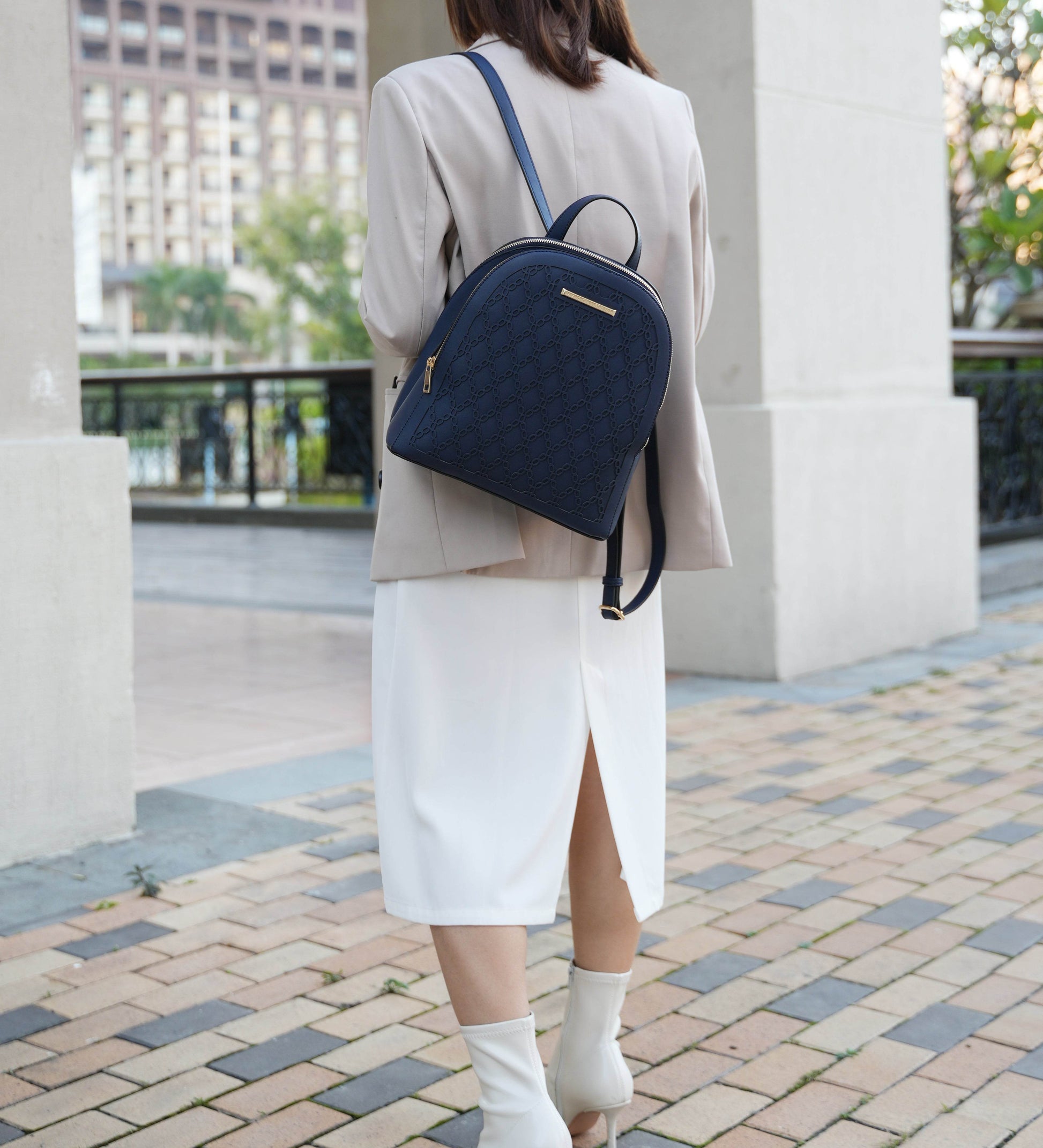 Sloane Backpack - Dressect